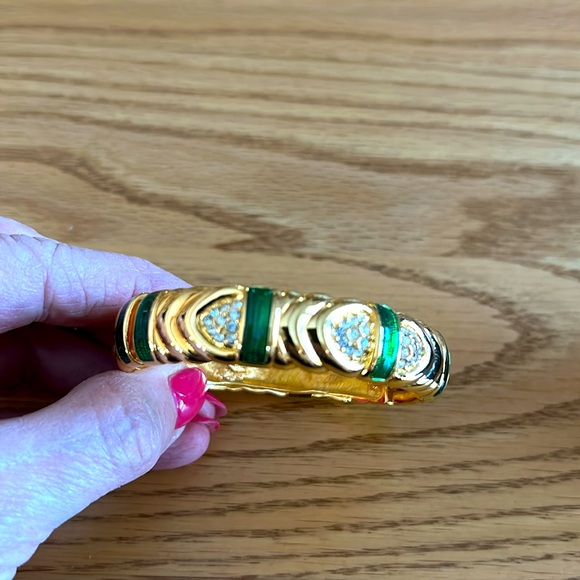 Joan Rivers Gold and Green Gemstone Cuff Bracelet - Picture 3 of 5